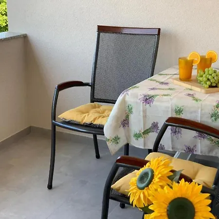 One Bedroom With Balcony 1